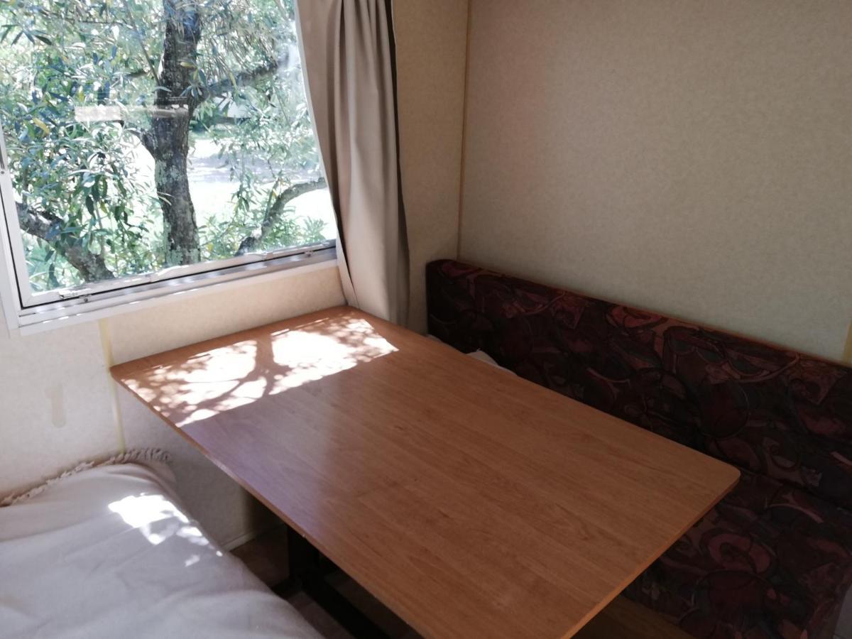 Li Sourso Otel Aups Dış mekan fotoğraf